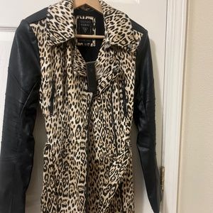 Guess Sleeve Quilted Trench